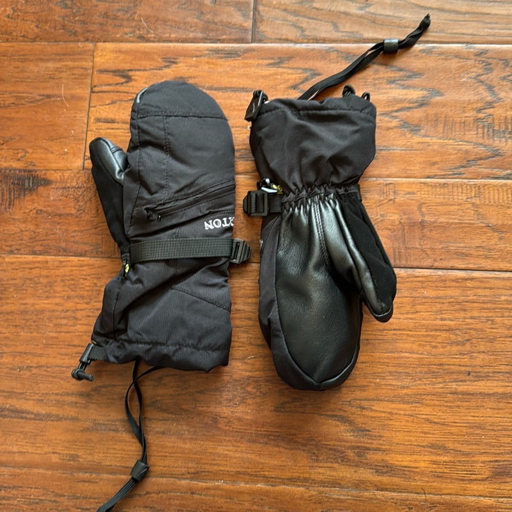 Kids burton mittens